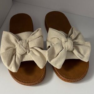 Women's Cream Bow Slide Sandals